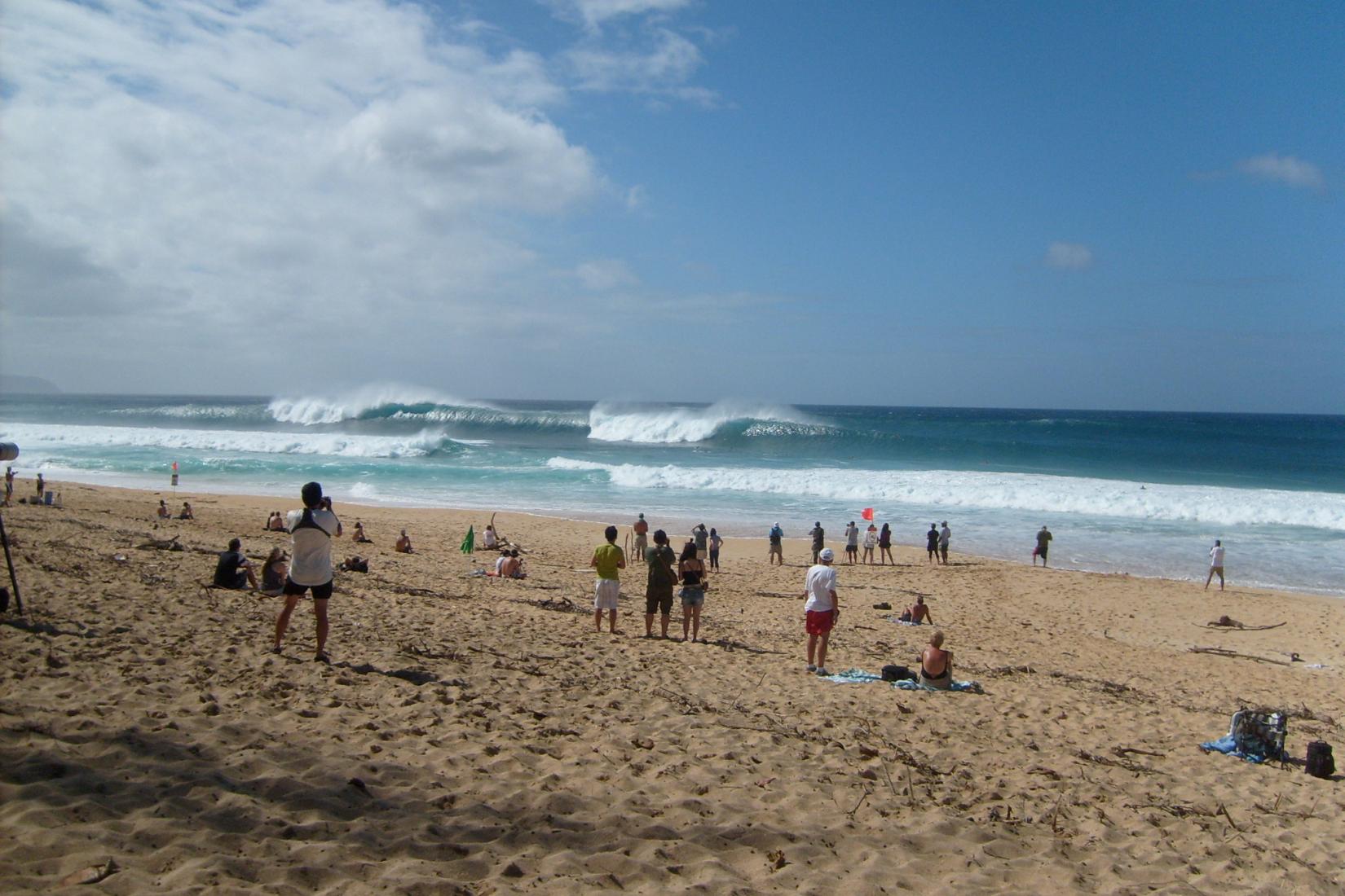 Sandee - Banzai Pipeline