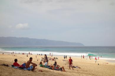 Sandee Banzai Pipeline Photo