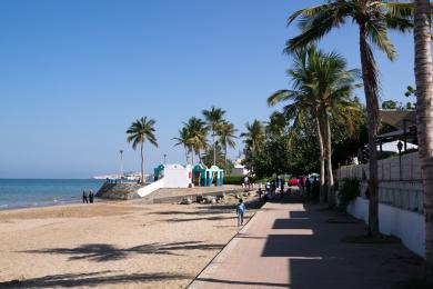 Sandee Qurum Beach Photo