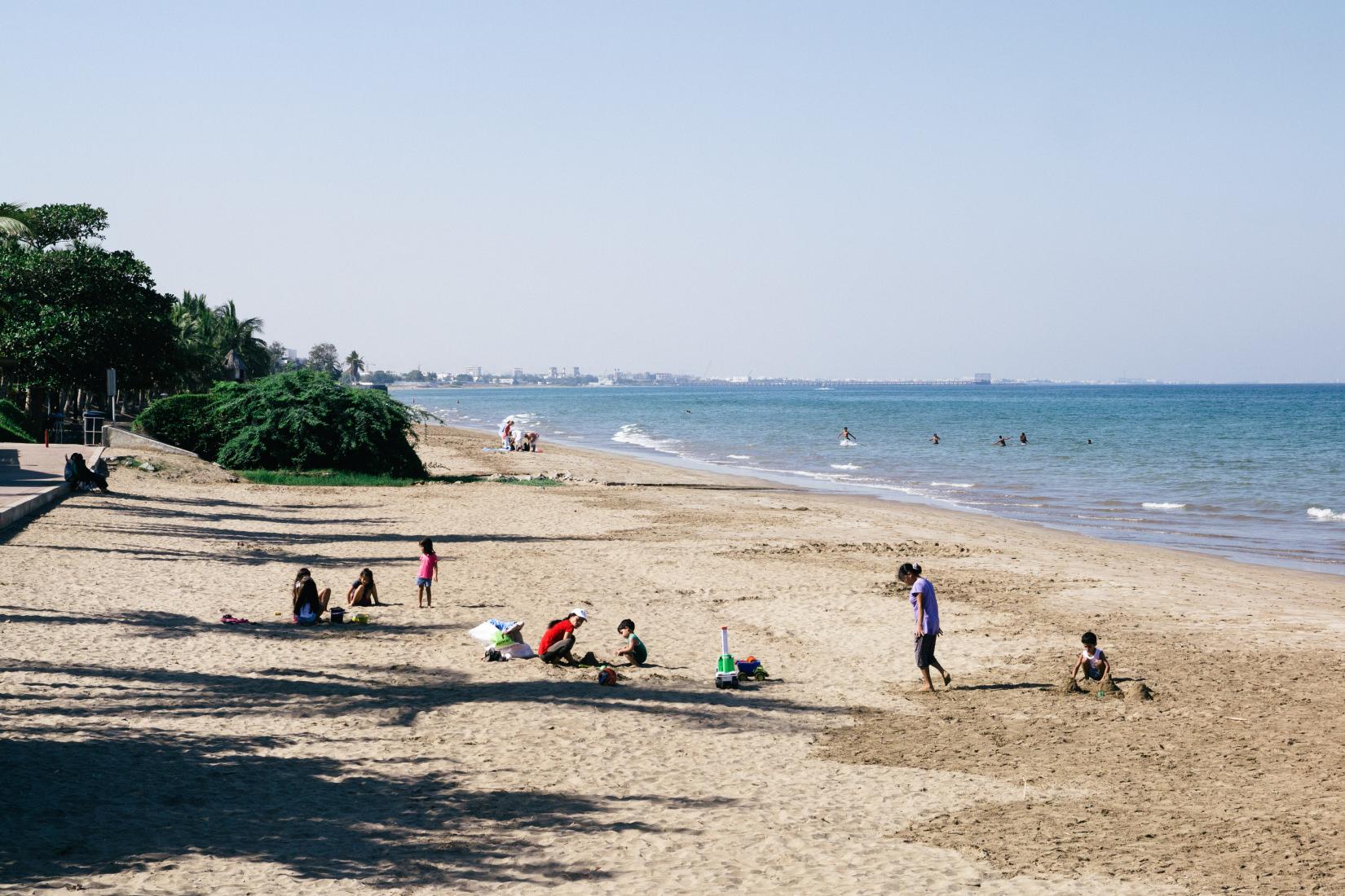 Sandee - Qurum Beach