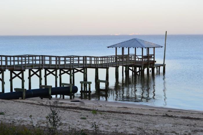 Sandee Orange Street Pier