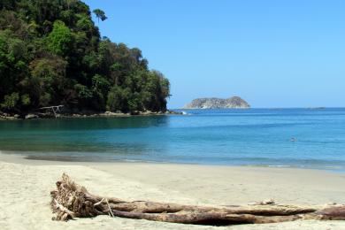 Sandee Playa Manuel Antonio Photo