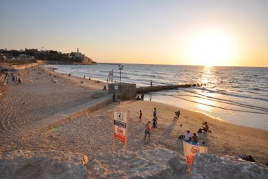 Sandee - Hilton Beach Tel-Aviv