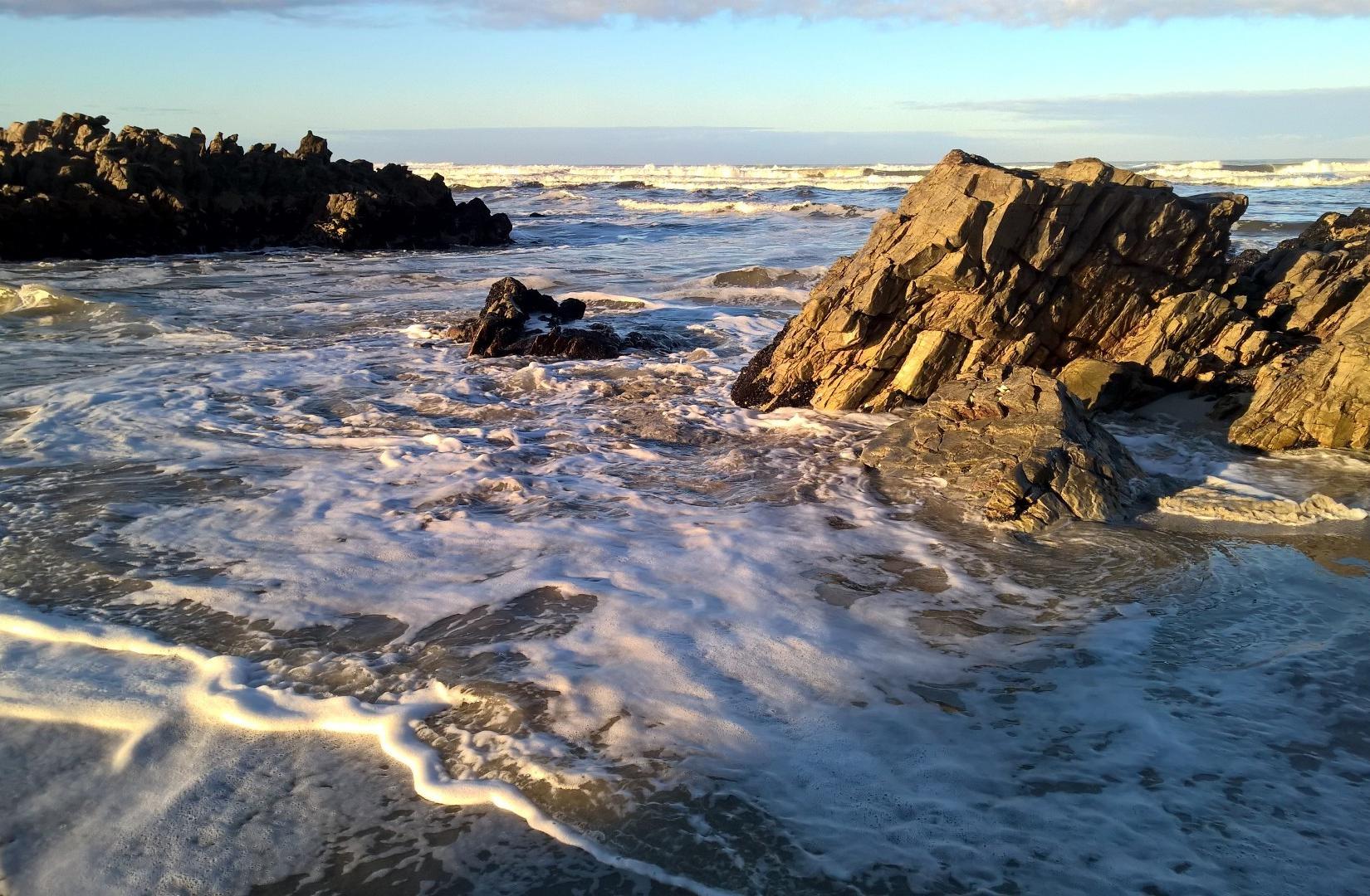 Sandee - Grotto Beach