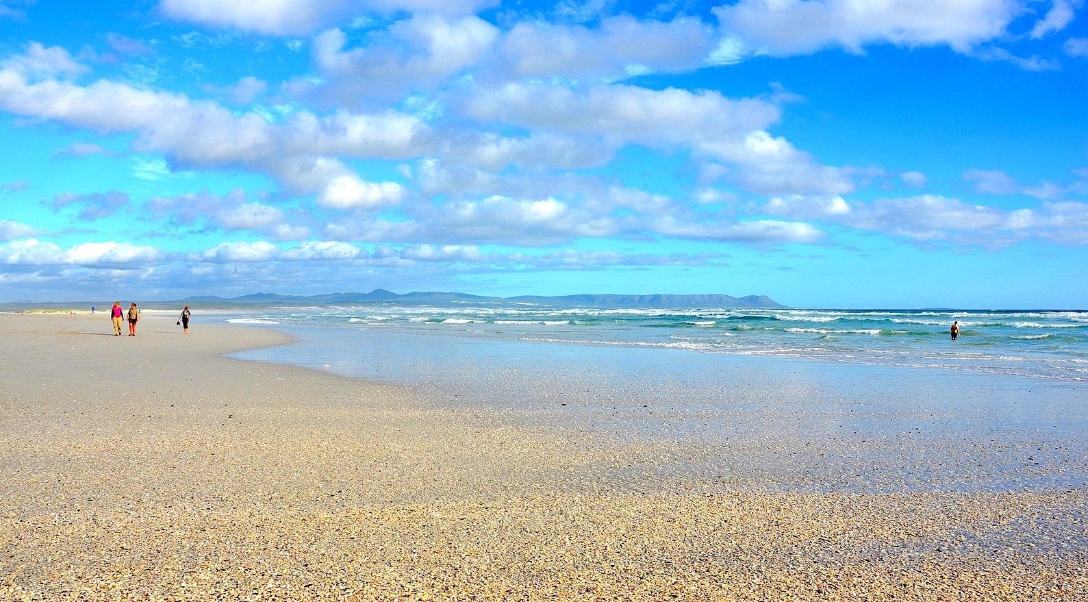 Sandee - Grotto Beach