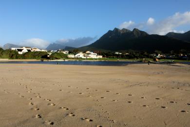 Sandee Kleinmond Beach Photo