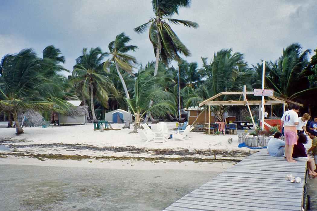 Sandee Long Caye Photo