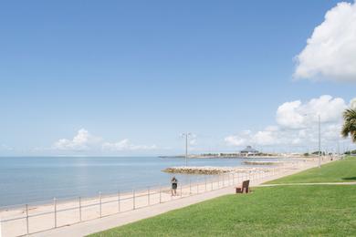 Sandee University Beach Photo