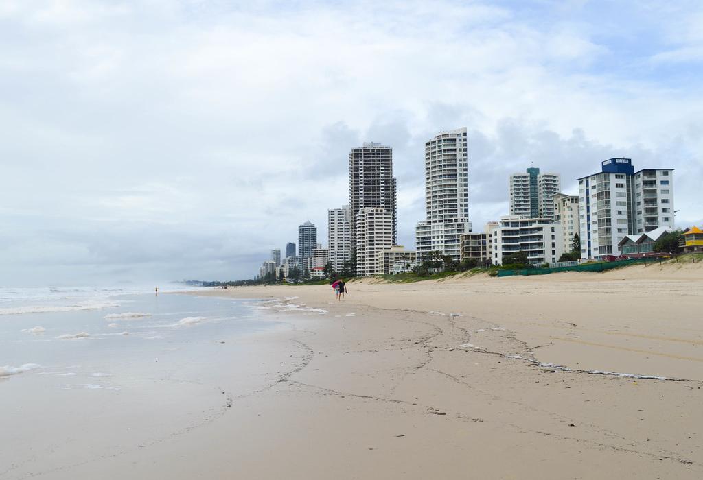 Sandee Broadbeach Photo