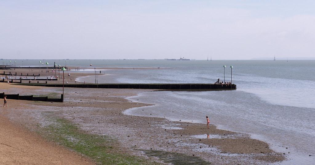 Sandee - Chalkwell Beach