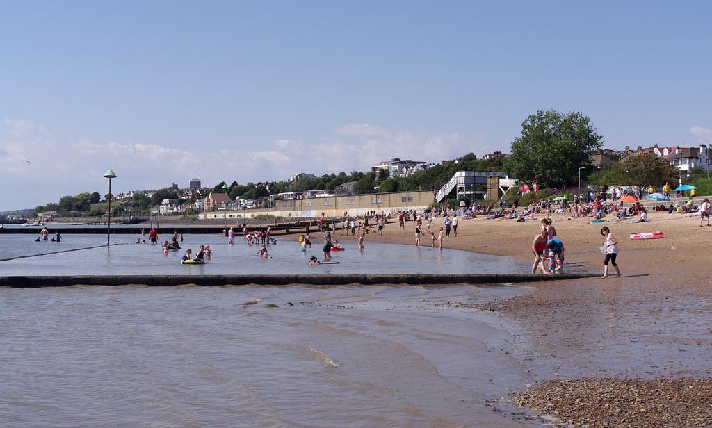 Sandee - Chalkwell Beach