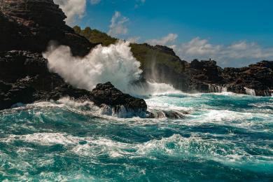 Sandee Bellstone Pools Photo