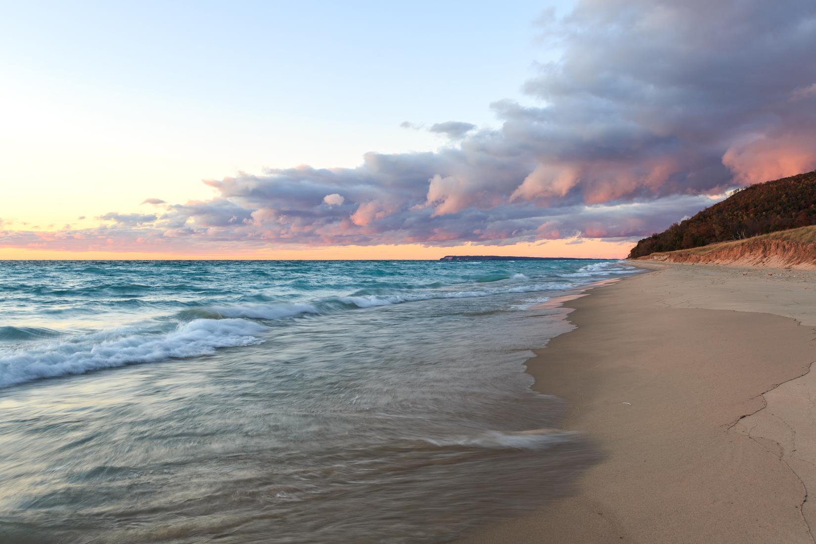 Sandee - Sleeping Bear Dunes - Cr 651 Strong Harbor Bay