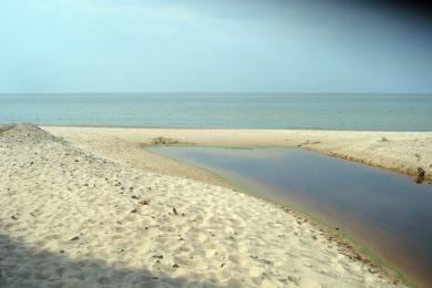 Sandee Bass Lake Outlet Beach Photo