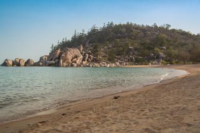 Sandee Alma Bay
