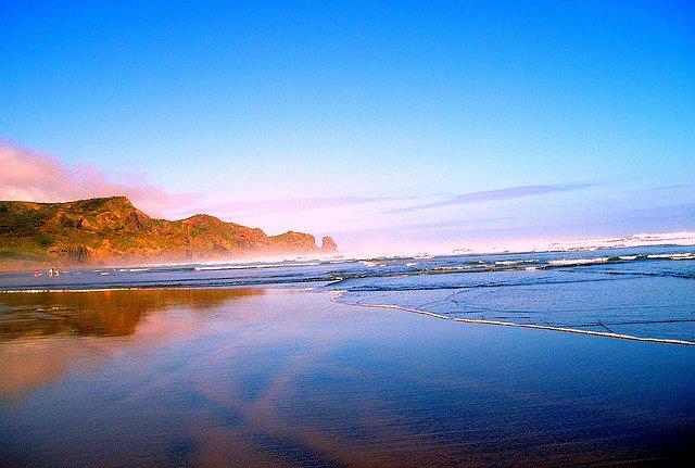 Sandee Bethells Beach