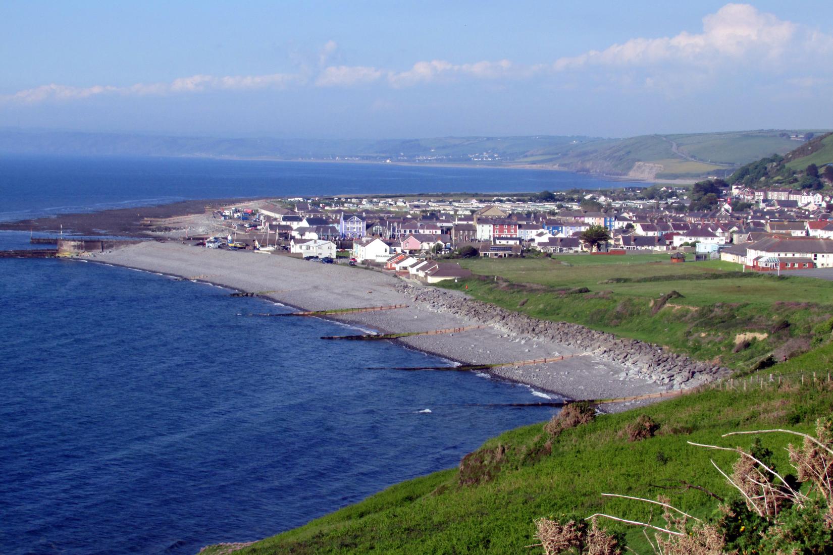 Sandee - Aberaeron Harbour Beach