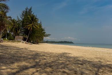 Sandee Thung Wua Laen Beach