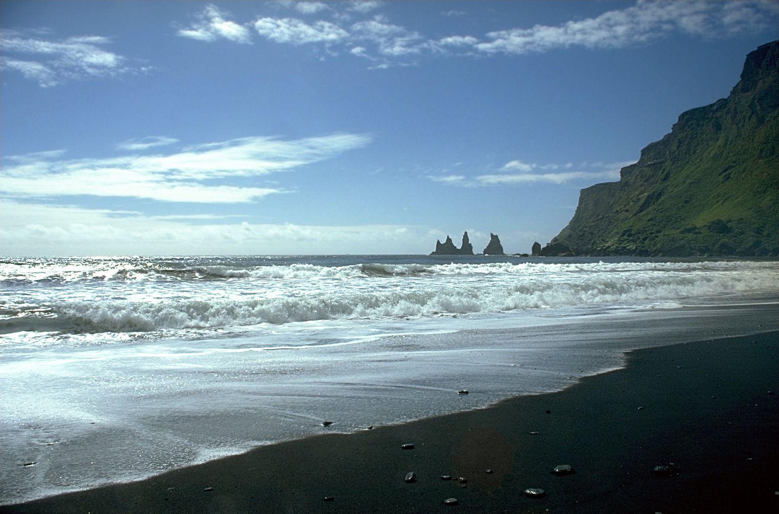 Sandee - Vik Beach