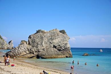 Sandee - Praia Da Ribeira Do Cavalo