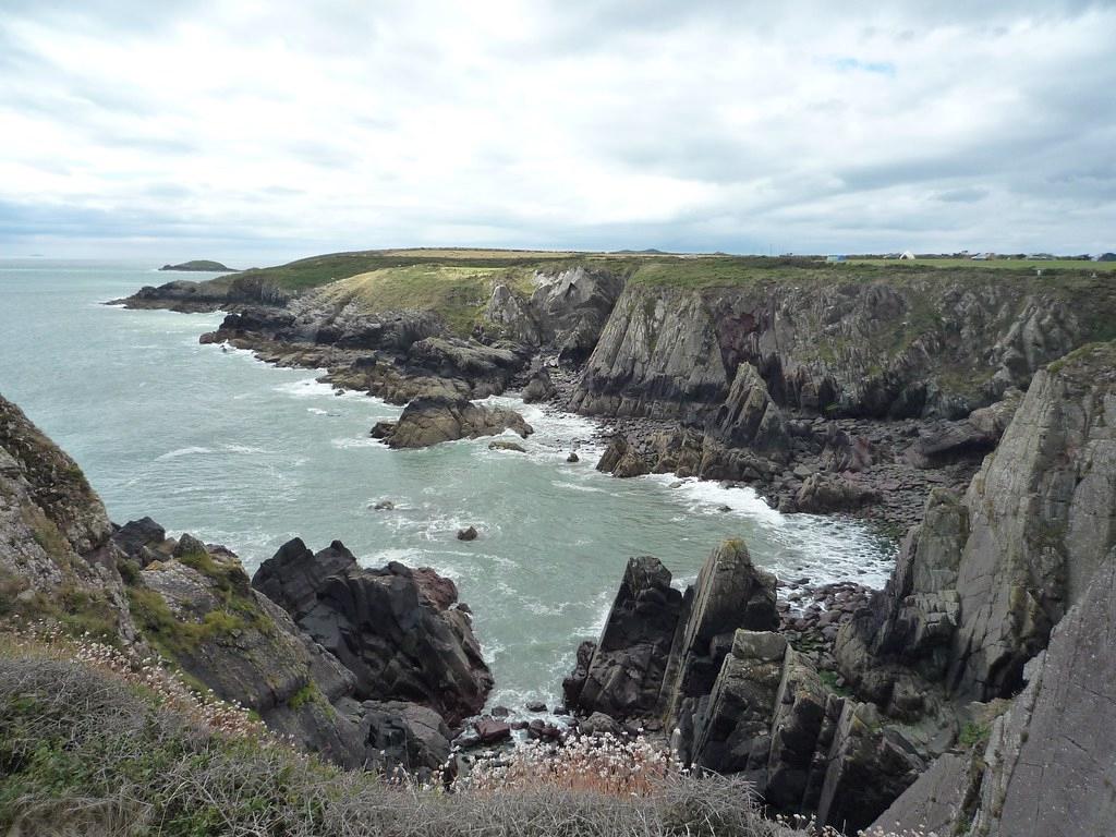 Sandee - Caerfai Beach