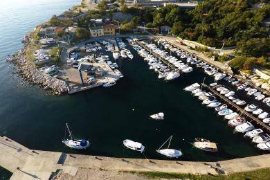 Sandee Bay Zurkovo