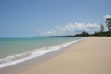 Sandee White Sand Beach