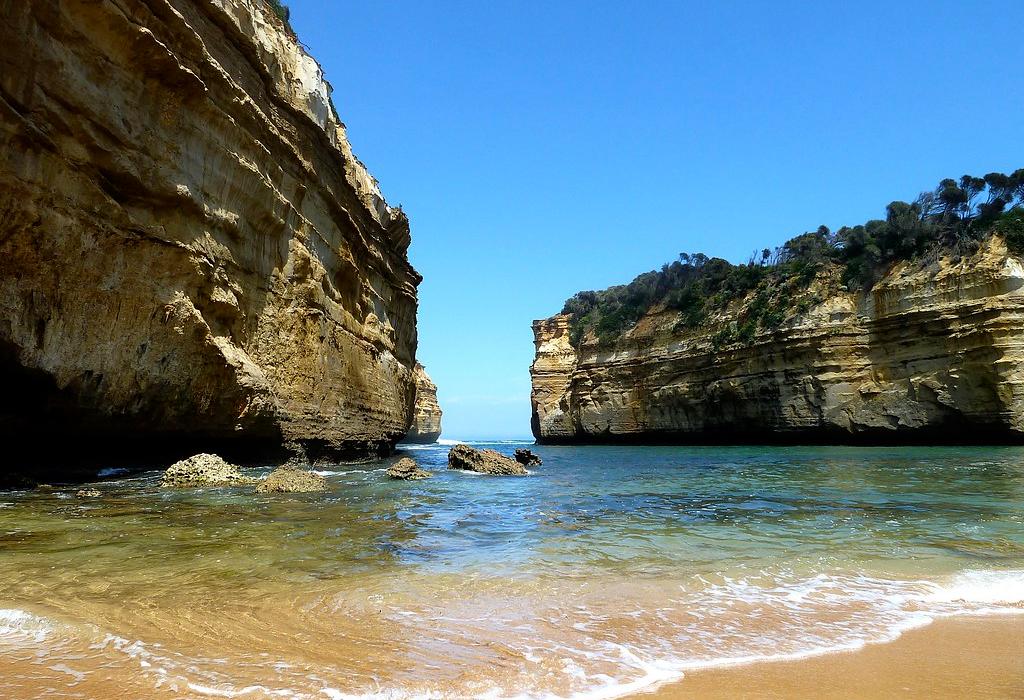 Sandee Loch Ard Gorge