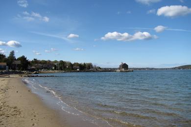Sandee Grays Beach