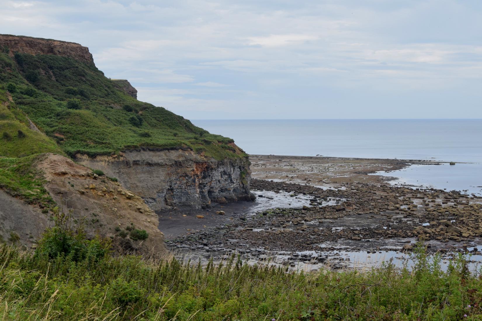 Sandee - Sandsend Beach