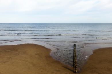 Sandee - Sandsend Beach