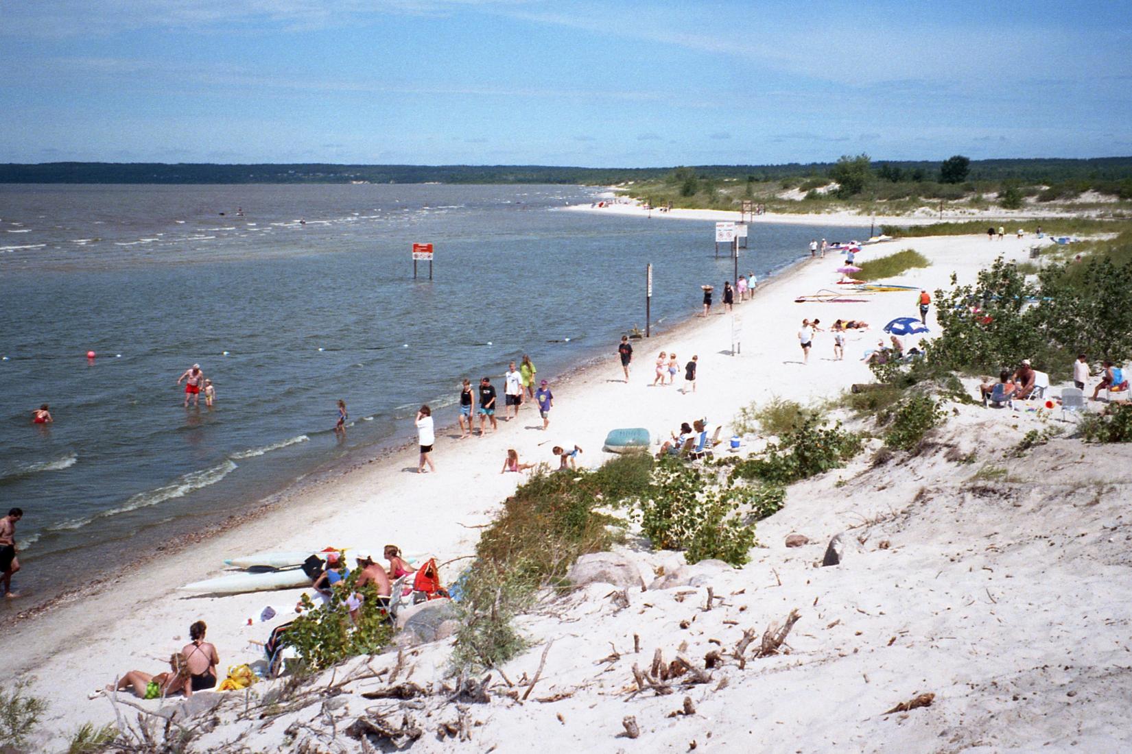 Sandee - Grand Beach Provincial Park