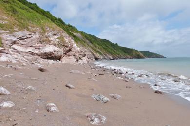 Sandee Man Sands Beach Photo