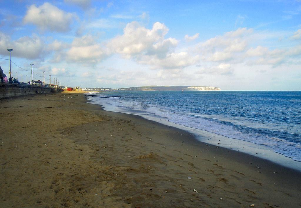 Sandee - Shanklin Beach