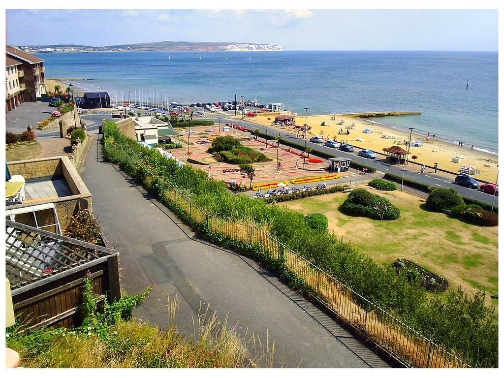 Sandee - Shanklin Beach