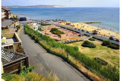 Sandee - Shanklin Beach