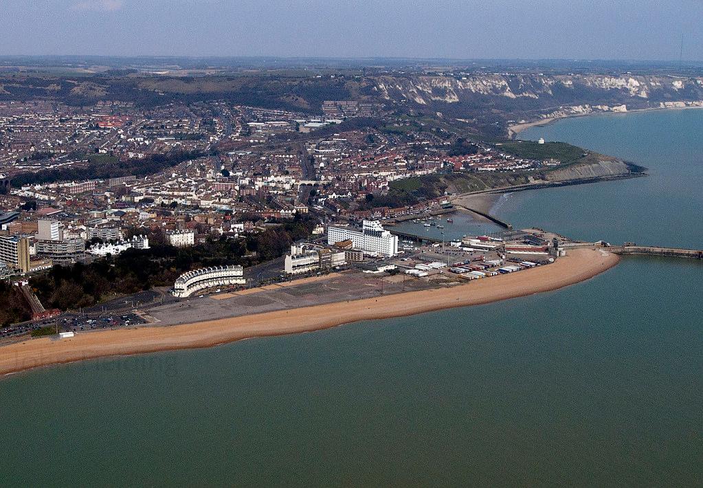 Sandee - Folkestone Beach