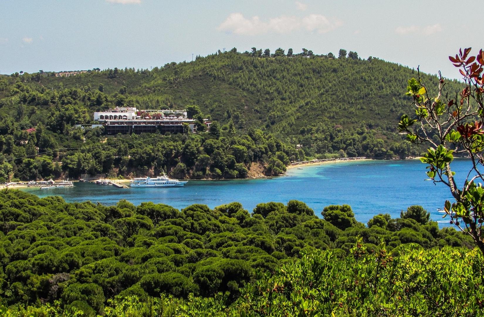 Sandee - Koukounaries Beach