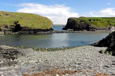 Sandee Abercastle Beach Photo