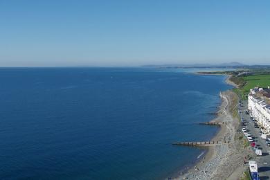 Sandee Criccieth Castle Beach Photo