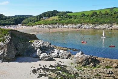 Sandee - Maenporth Beach