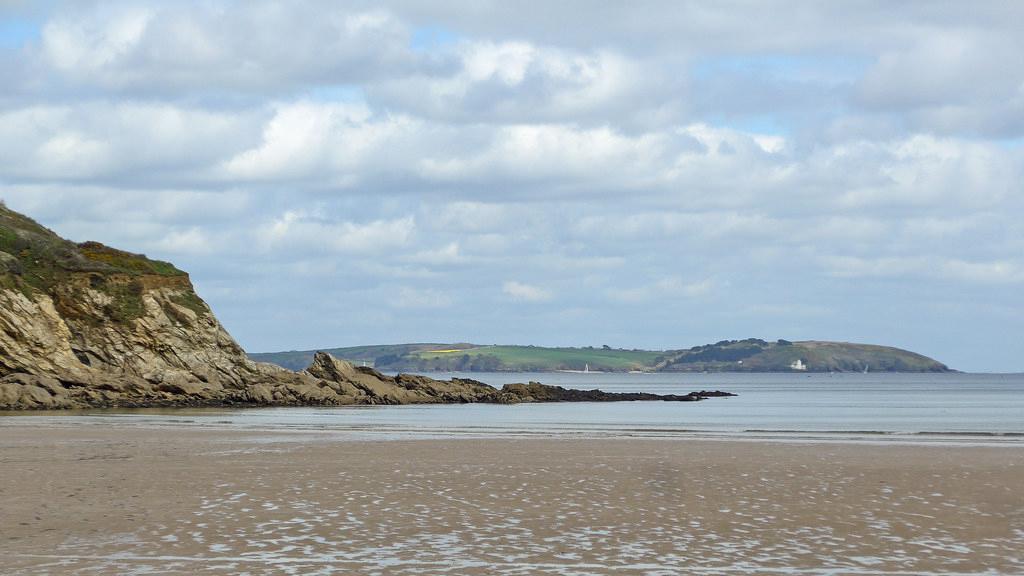 Sandee - Maenporth Beach