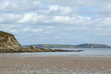 Sandee - Maenporth Beach