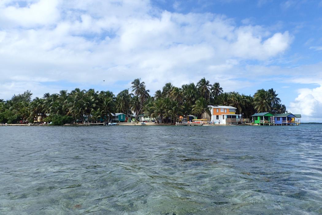 Sandee Tobacco Caye Island