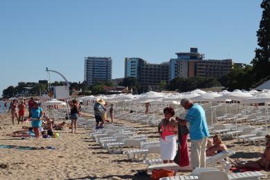 Sandee - Golden Sands Beach