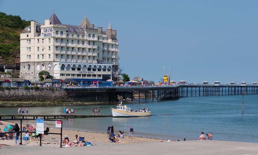 Sandee - HomePage / Llandudno