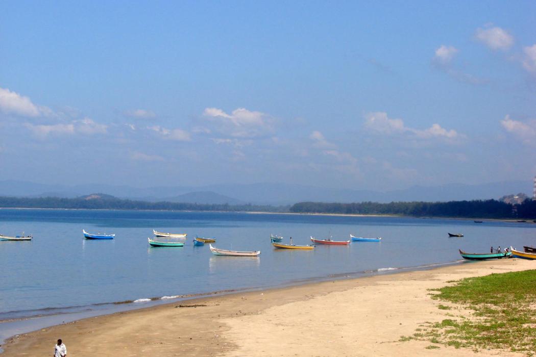 Sandee Karwar Beach