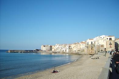 Sandee - Spiaggia Cefalu