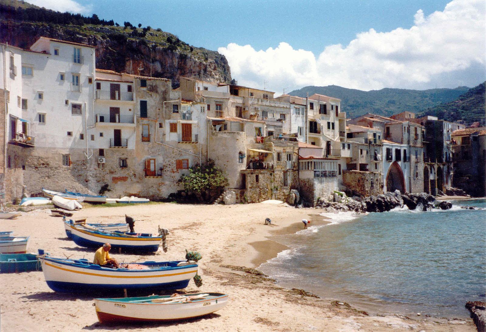 Sandee - Spiaggia Cefalu