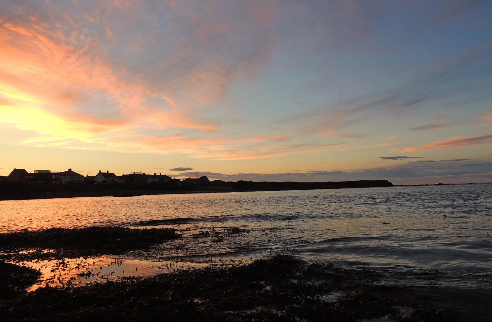 Sandee - Beadnell Bay Beach